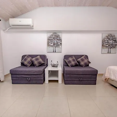 Ammolithos ستافروس