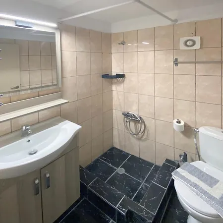 Ammolithos * ستافروس