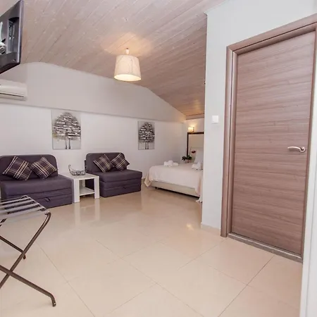 Ammolithos Apartman *