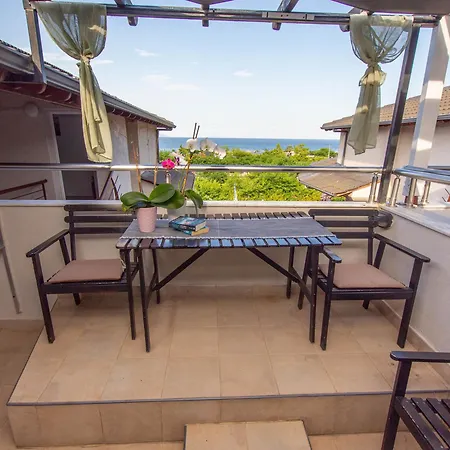 Ammolithos Σταυρός